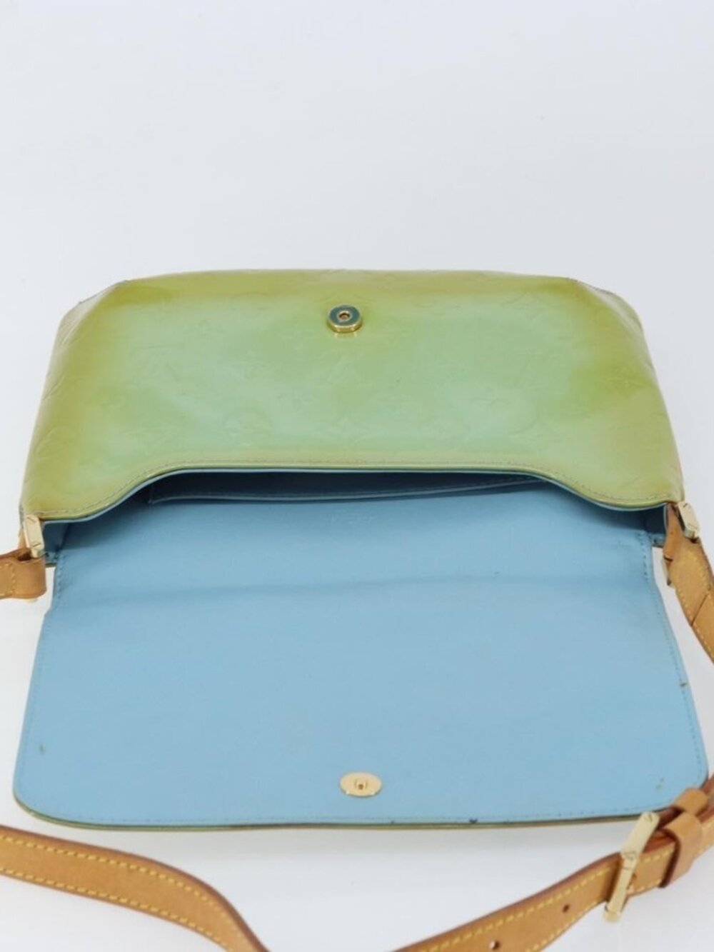 Authentic LOUIS VUITTON Vernis Thompson Street Shoulder Bag Baby Blue M91009 - Picture 6 of 16